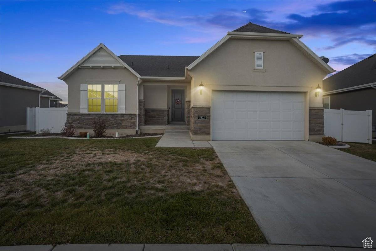 Clinton, UT 84015,3822 HOODED CRANE LN