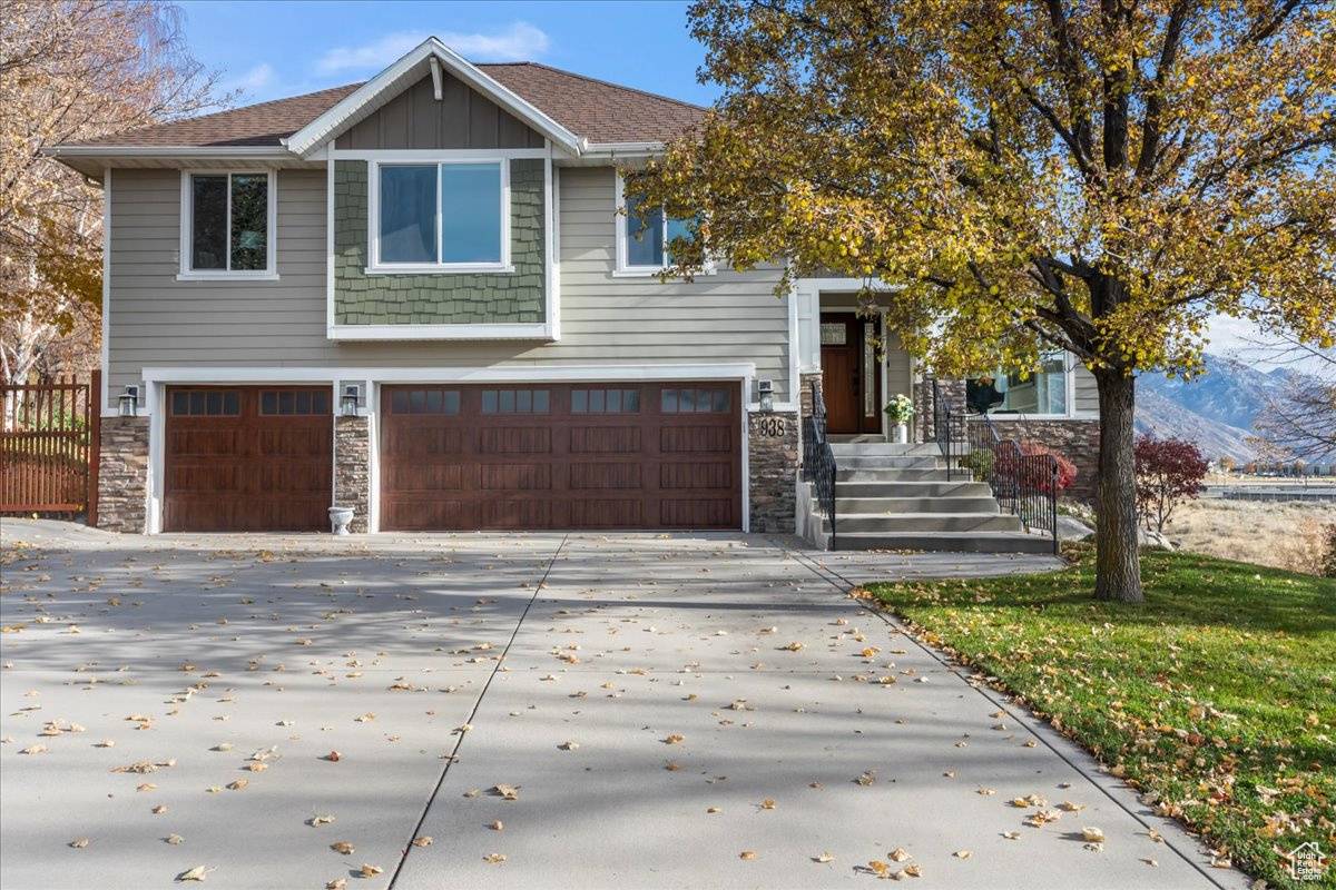 Orem, UT 84097,938 E HIGH COUNTRY DR