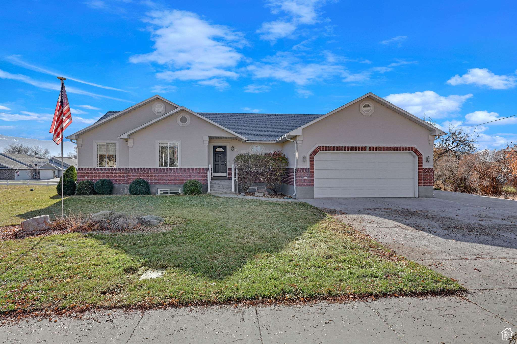 Smithfield, UT 84335,98 W 400 S