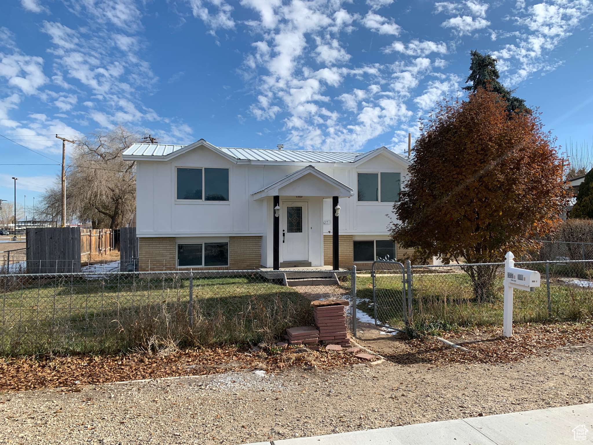 Vernal, UT 84078,337 S 100 E