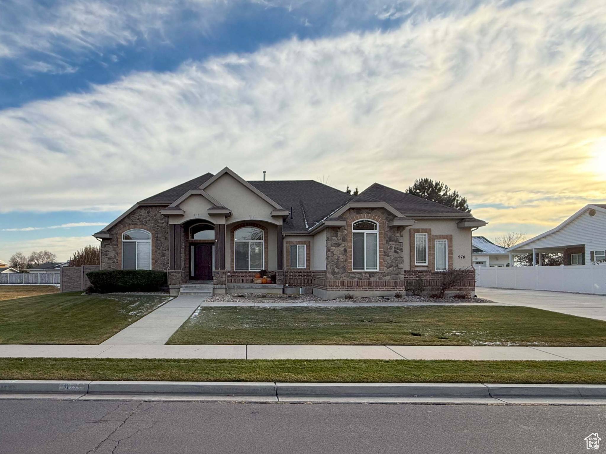 Lehi, UT 84043,978 E 1100 N