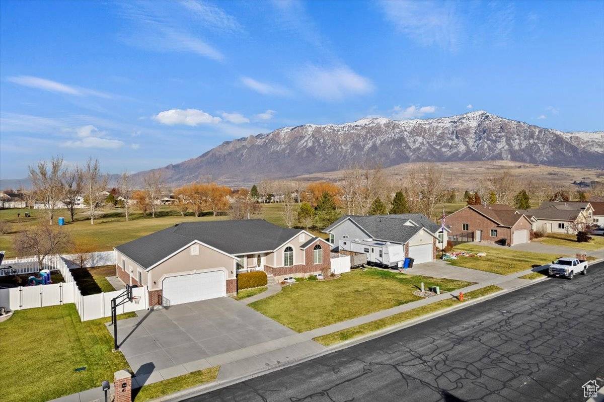 Farr West, UT 84404,2956 W 3500 N