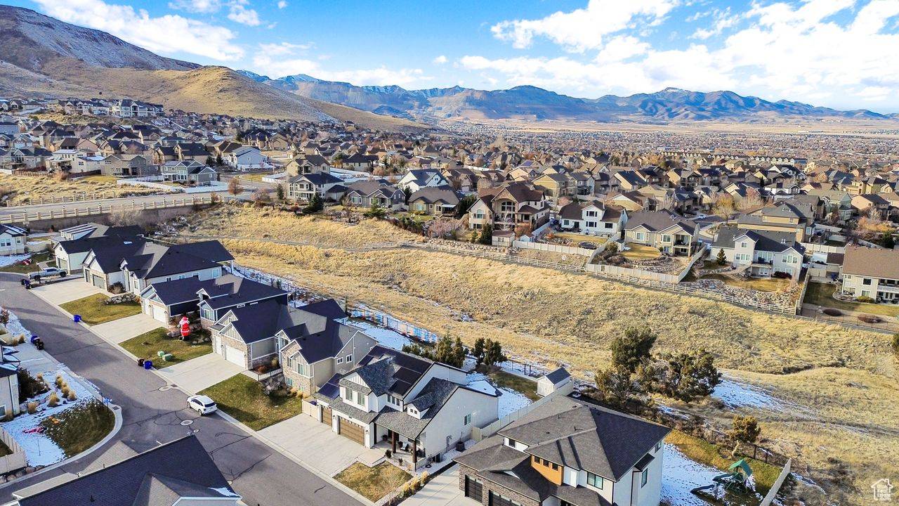 Herriman, UT 84096,4932 W JUNIPER DR