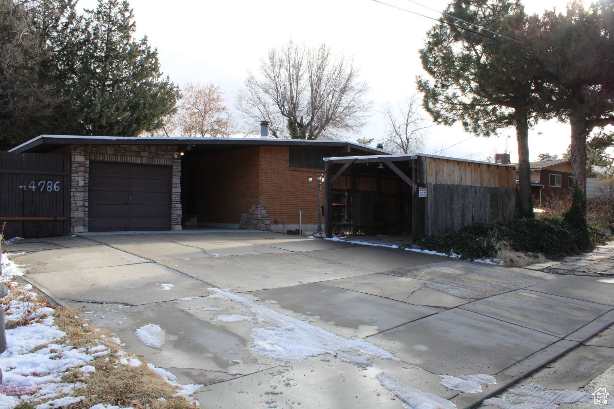 South Ogden, UT 84403,4786 BURCH CREEK DR