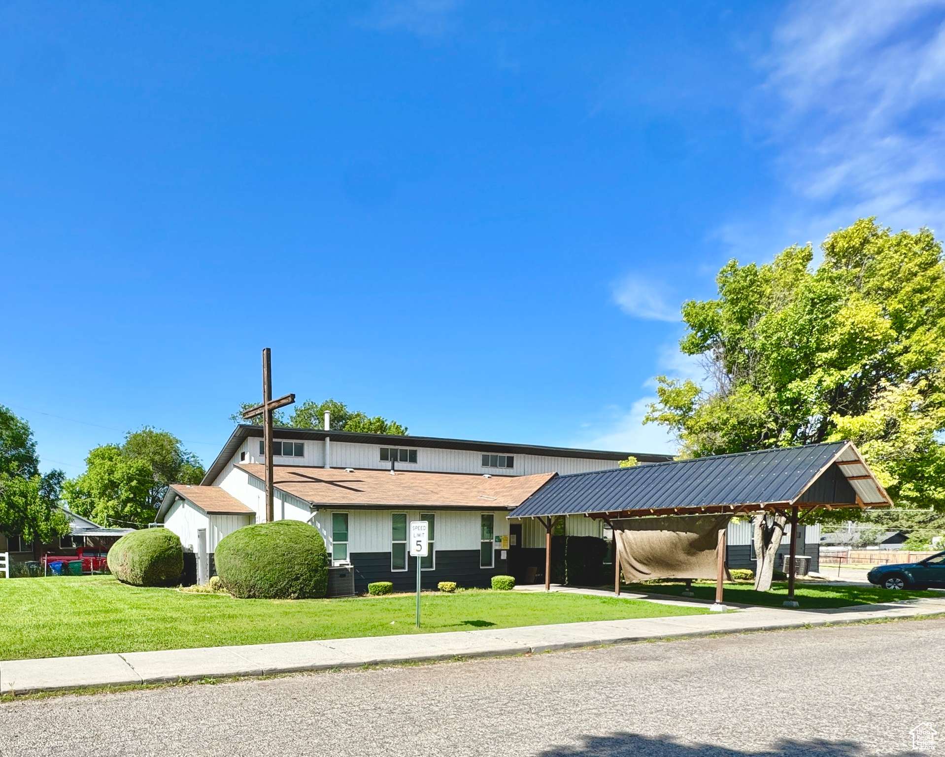 West Jordan, UT 84084,7681 S 2200 W