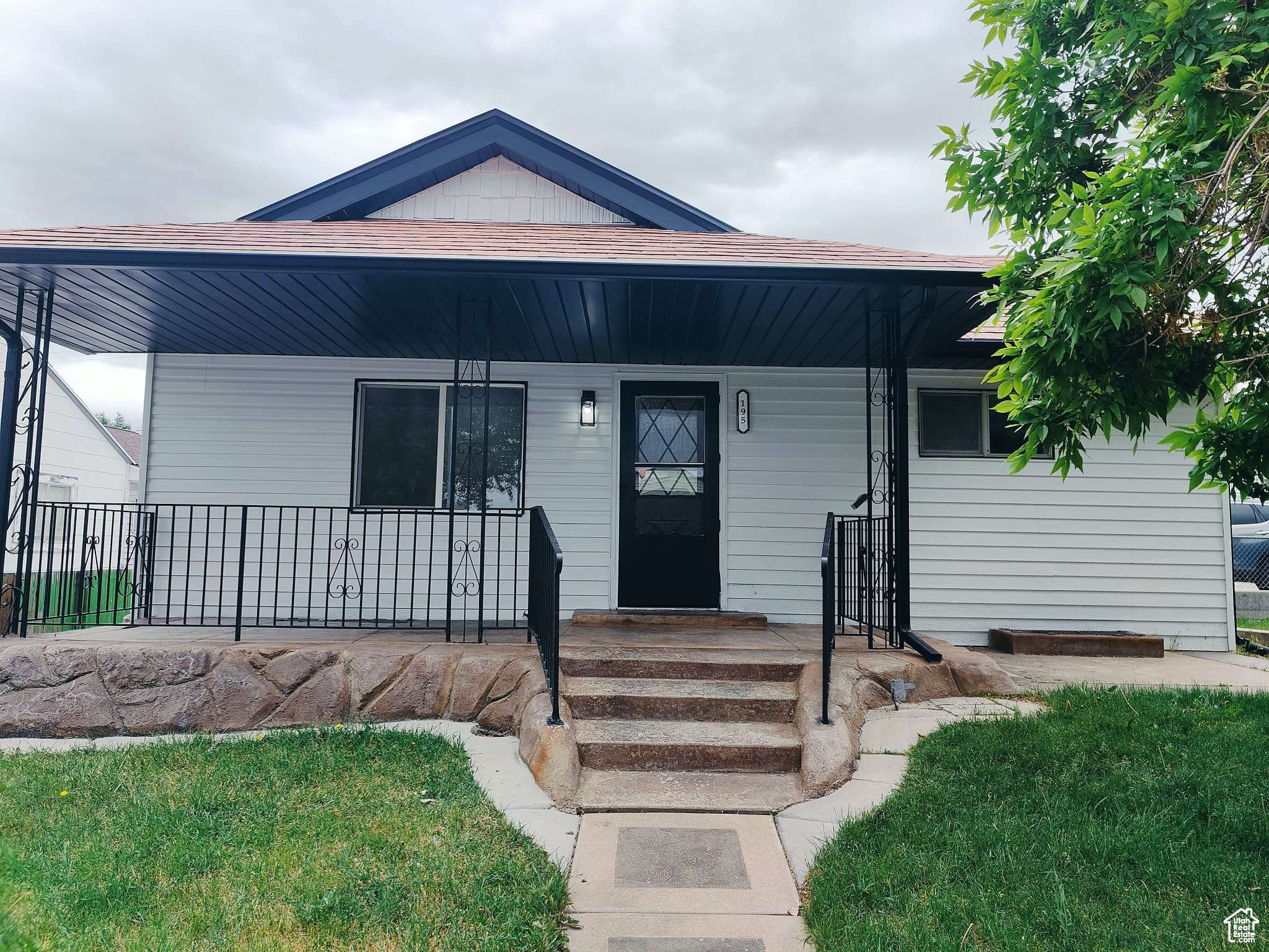 Tooele, UT 84074,195 S 5TH ST