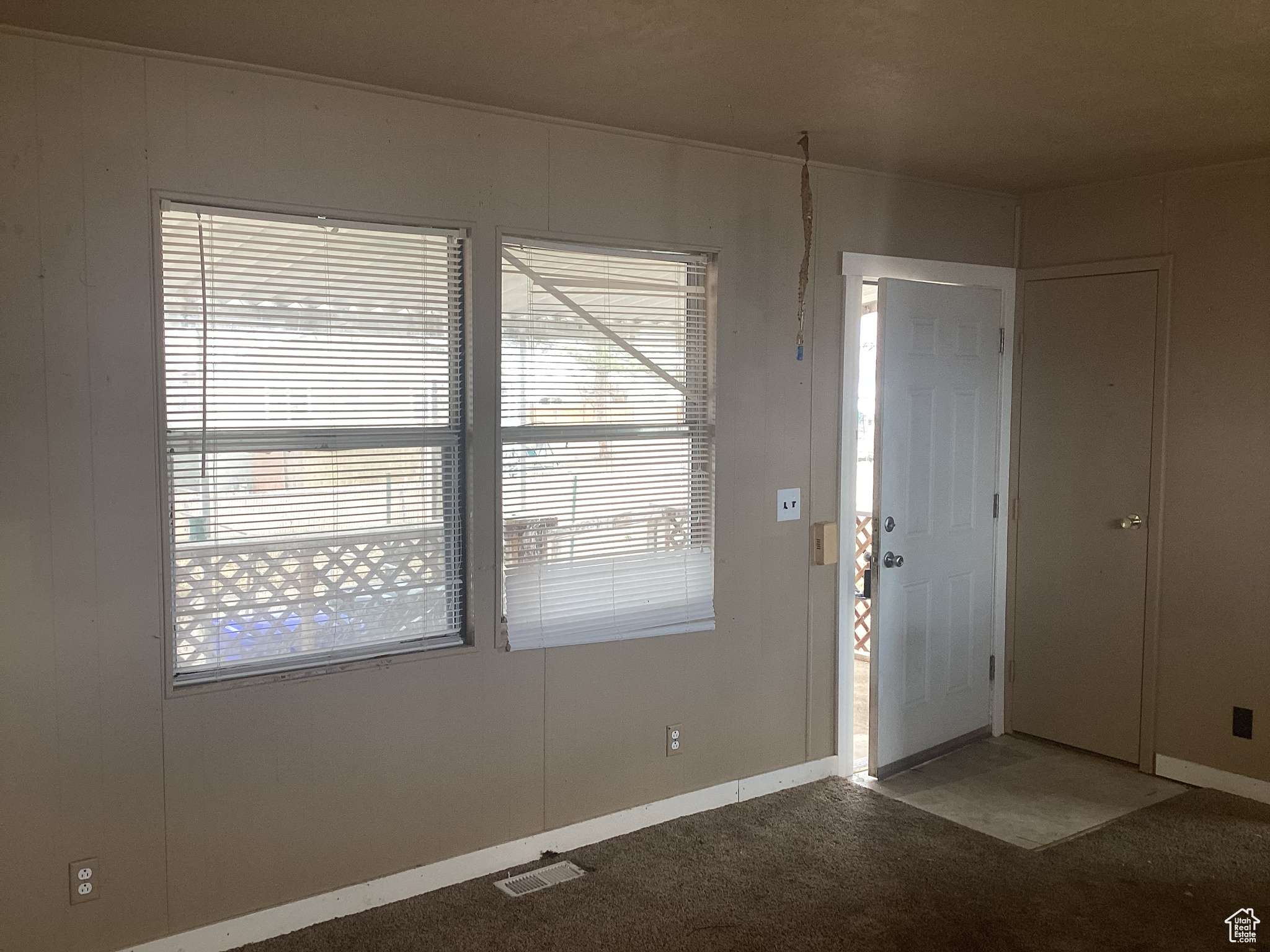 Grantsville, UT 84029,135 S WILLOW ST E