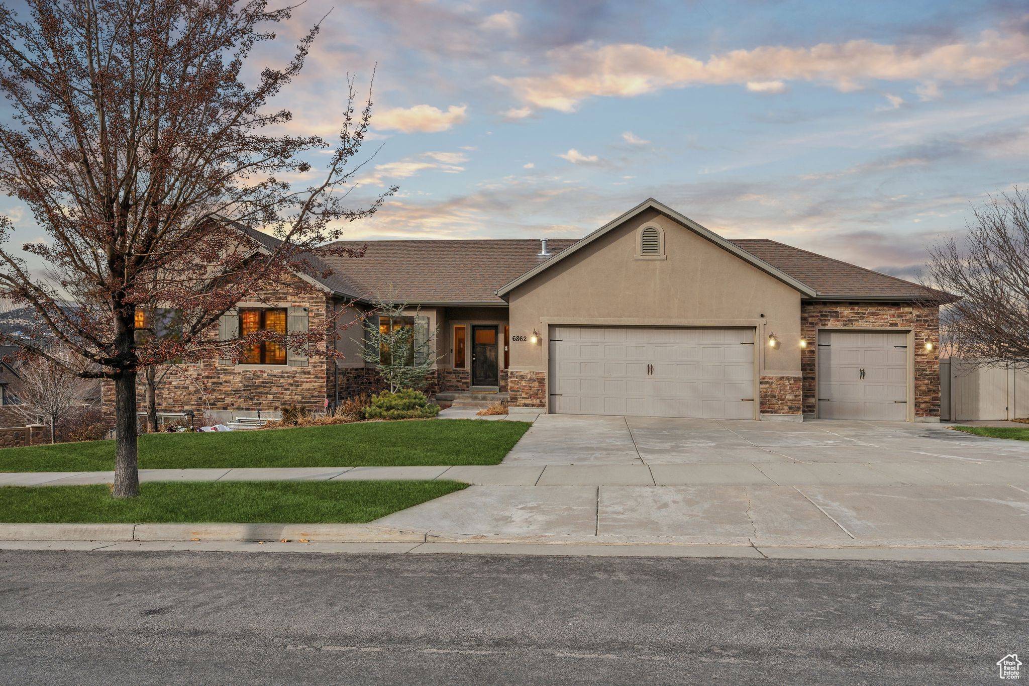 Herriman, UT 84096,6862 W CLEAR WATER DR S