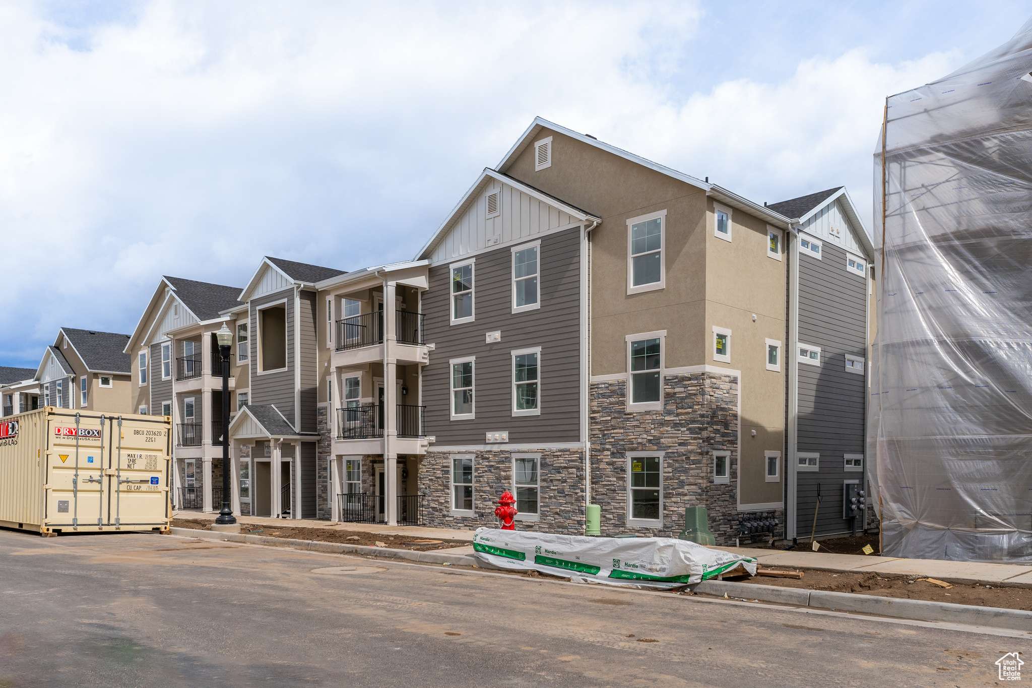 Riverton, UT 84096,13714 S HANLEY LN #HH204