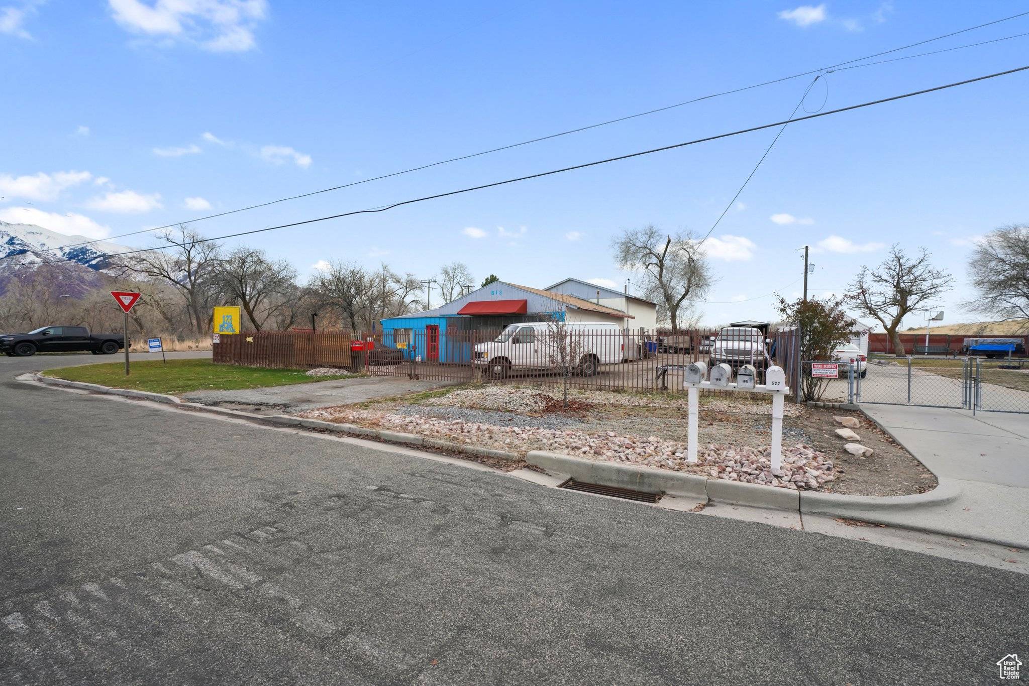 Ogden, UT 84401,513 W LAKE ST