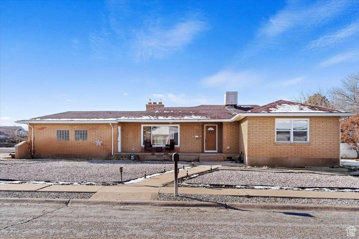 Roy, UT 84067,5185 S 2100 W