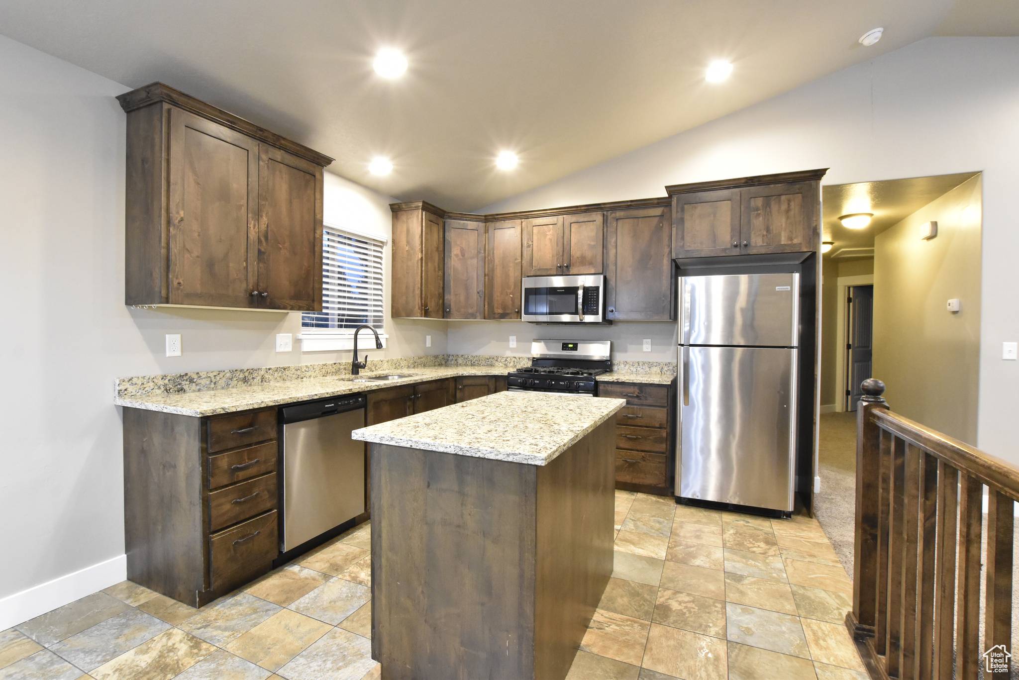 Hyrum, UT 84319,289 S 100 E