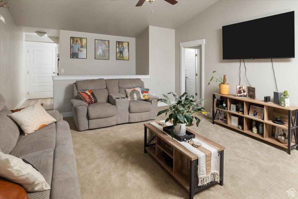 Eagle Mountain, UT 84005,1808 E SHADOW DR N