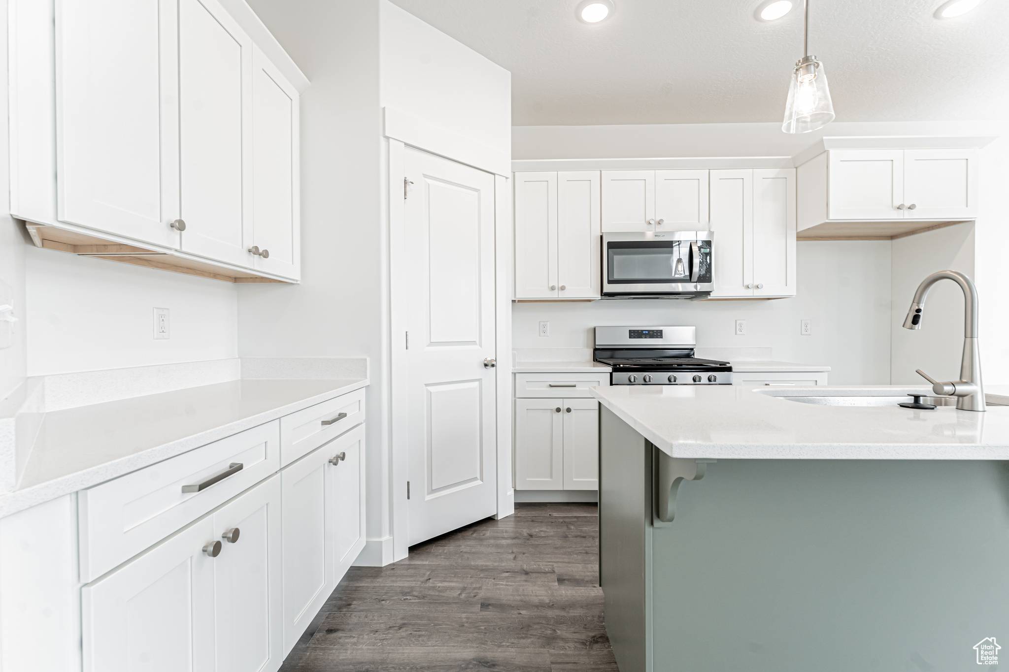 Saratoga Springs, UT 84045,1548 W SKYLINE DR #581