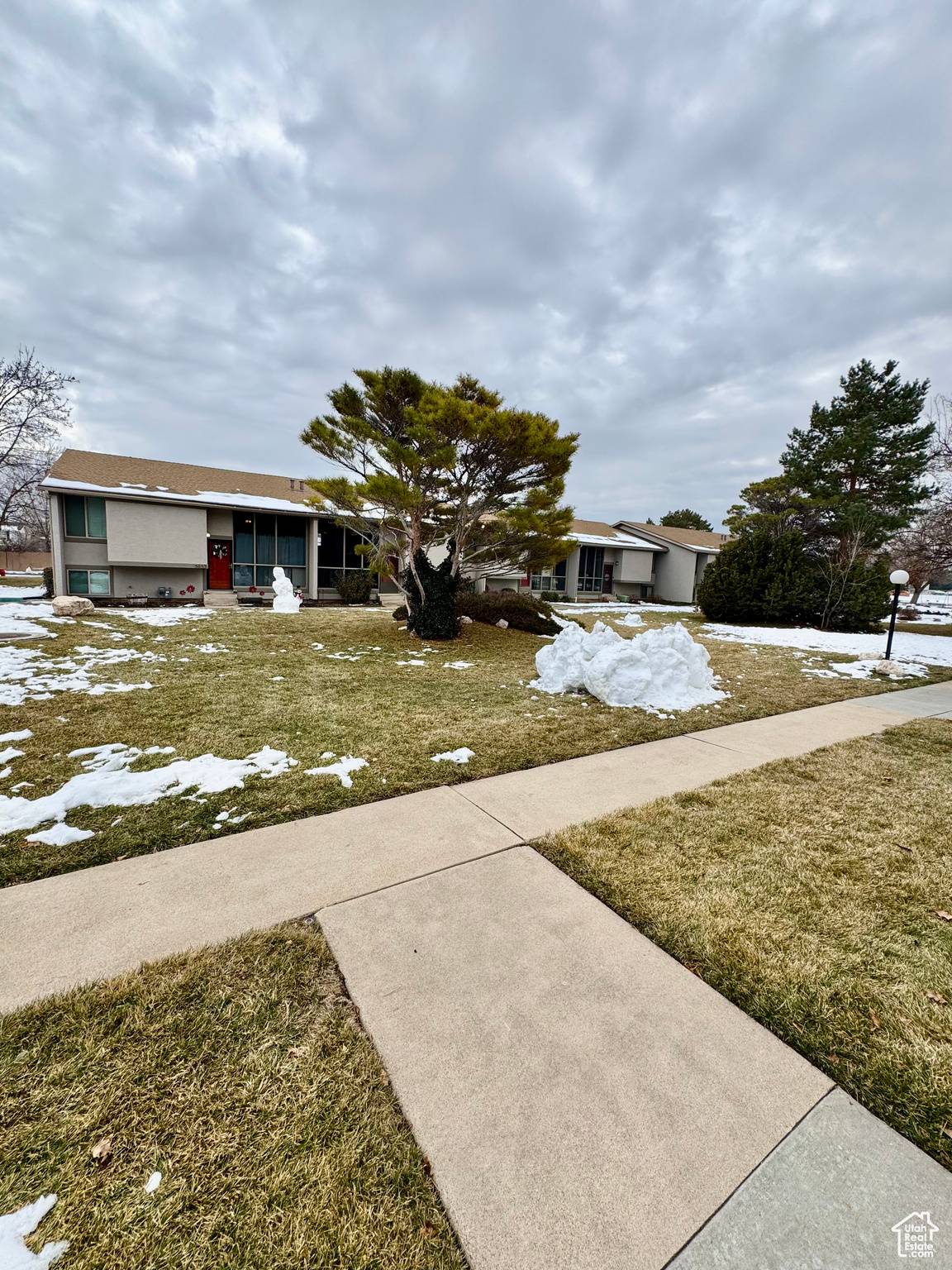 South Ogden, UT 84403,5652 S OAKWOOD CT E