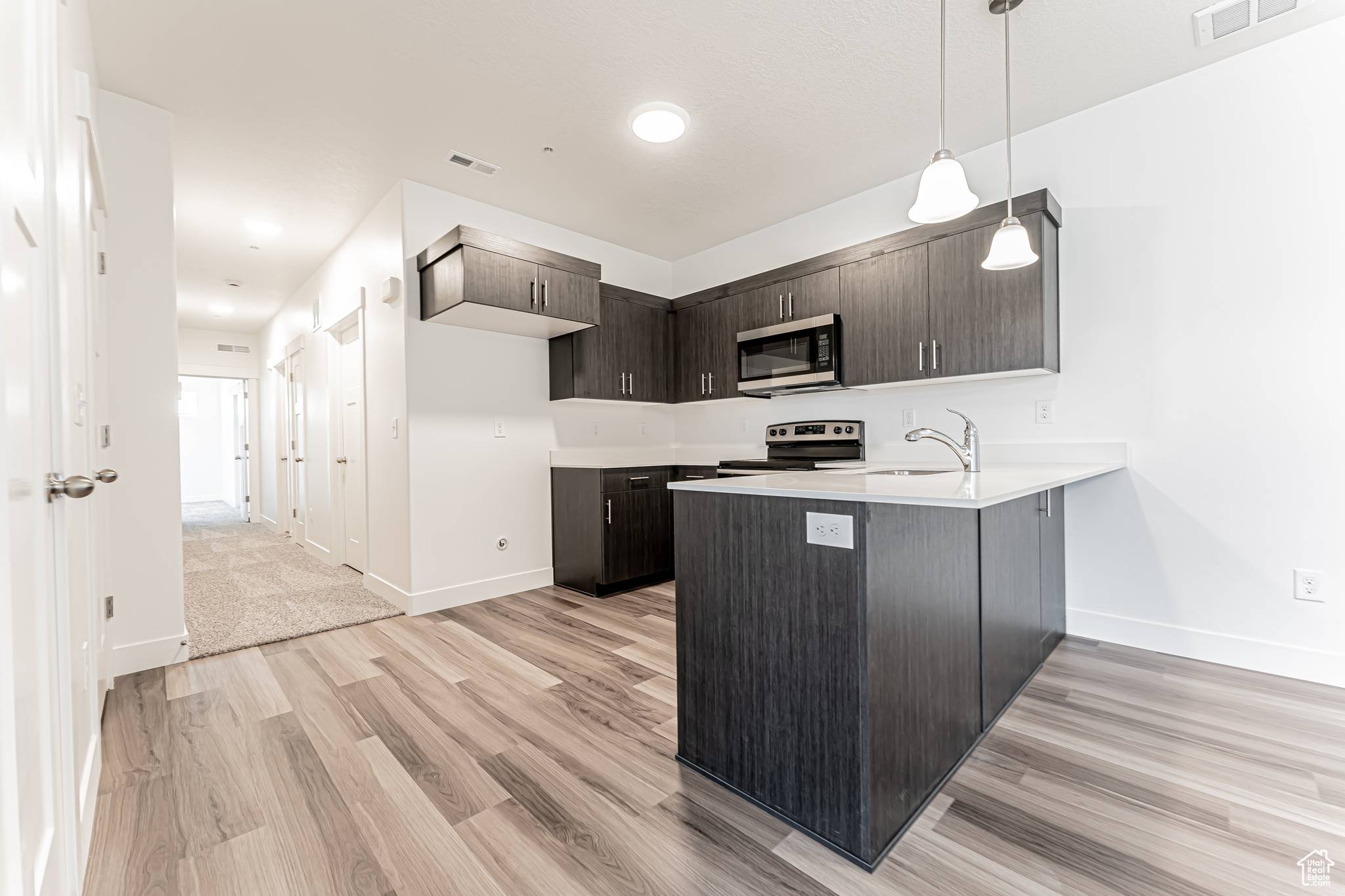 Saratoga Springs, UT 84045,898 N HEMSWORTH WAY #Q201