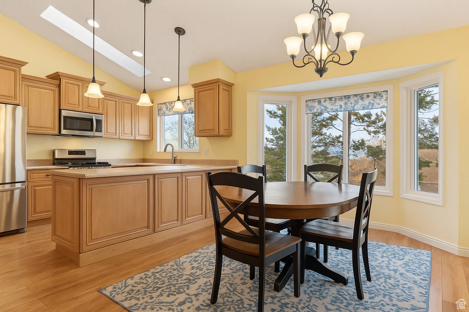South Jordan, UT 84095,9472 LIBERTY RIDGE CIR