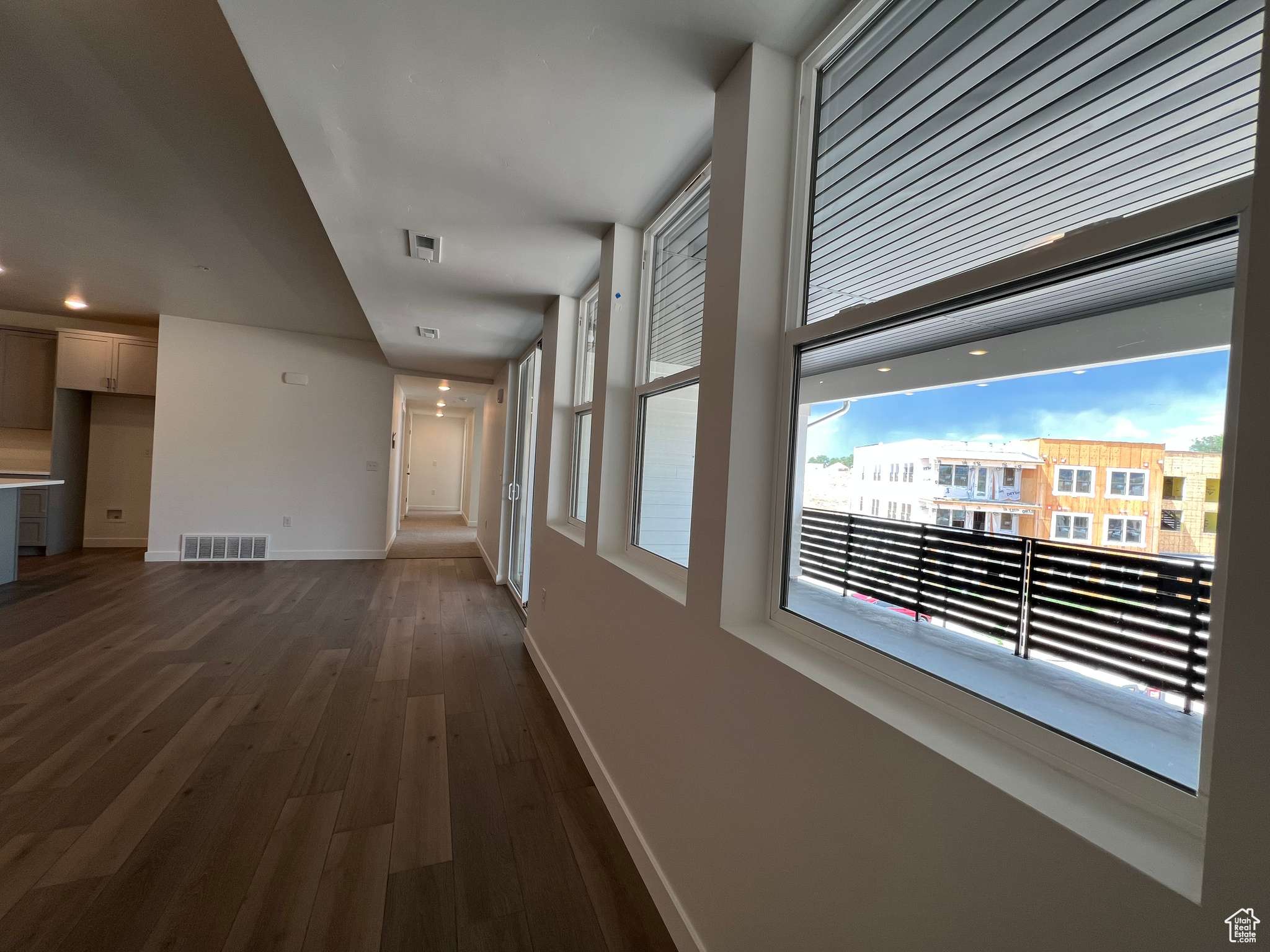 Midvale, UT 84047,736 W BLUE MAGIC LN S #R204