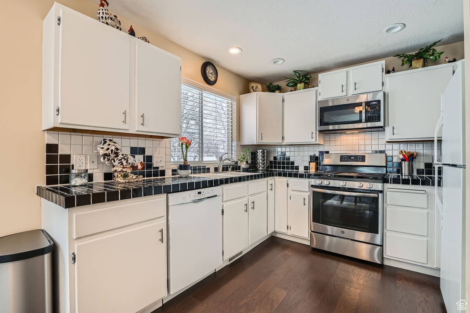 Lehi, UT 84043,2324 N 1000 E