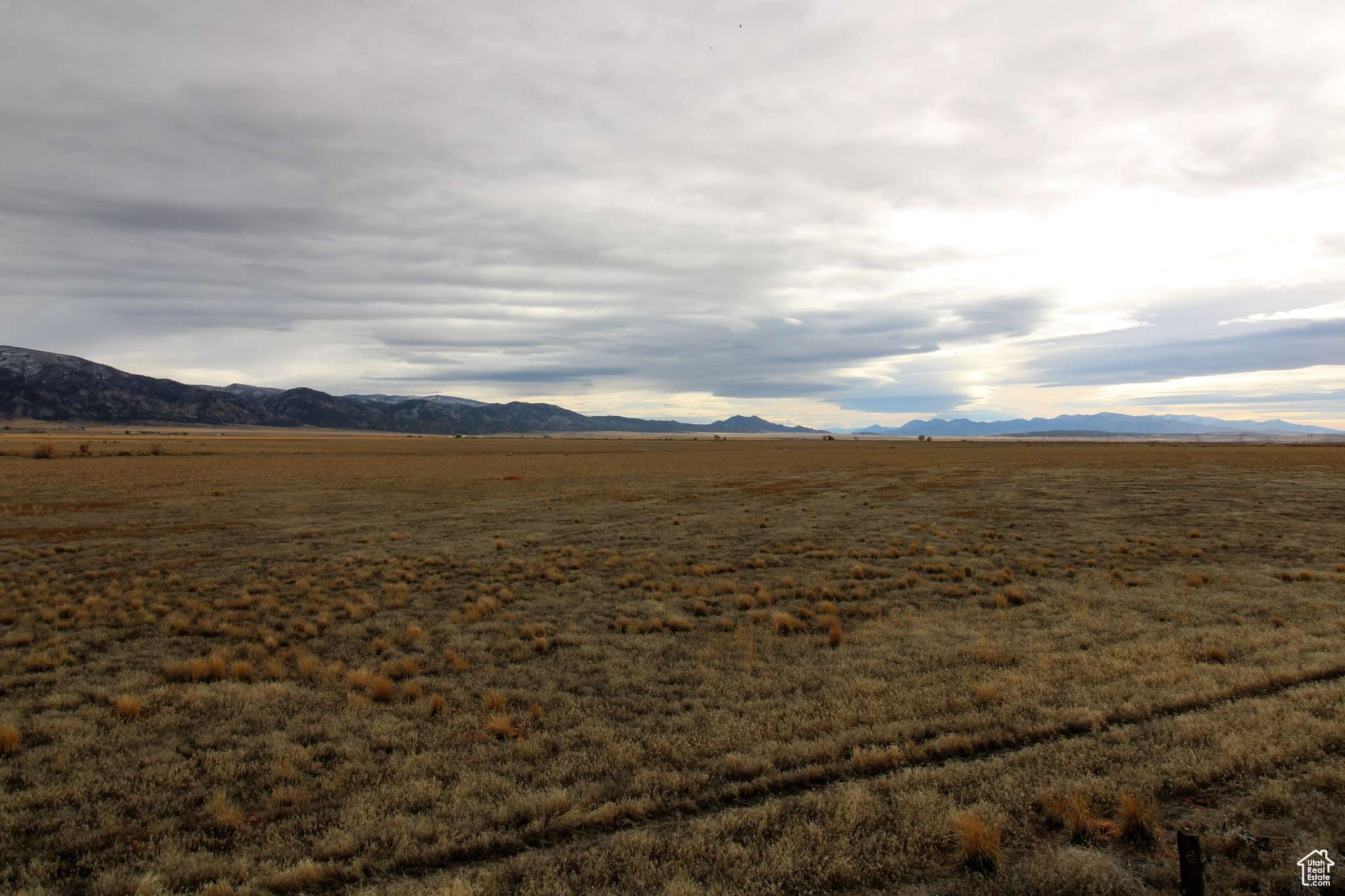 Levan, UT 84639,3338 W CROOKED LN S