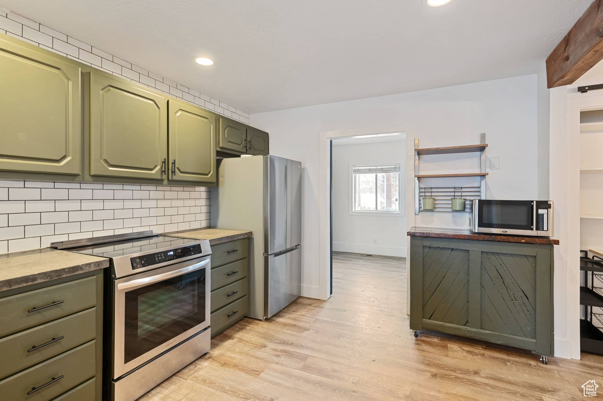 Lindon, UT 84042,190 S 200 E