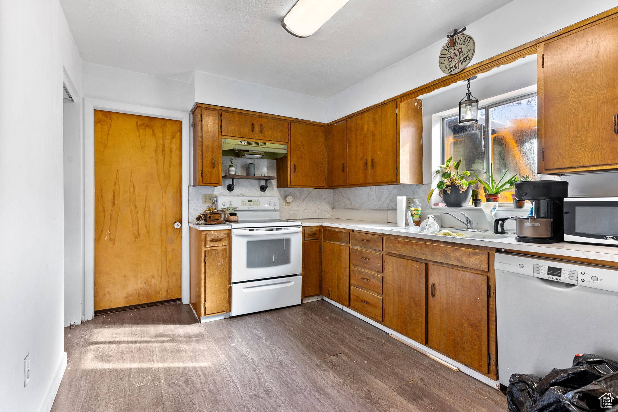 Tremonton, UT 84337,238 N 100 W