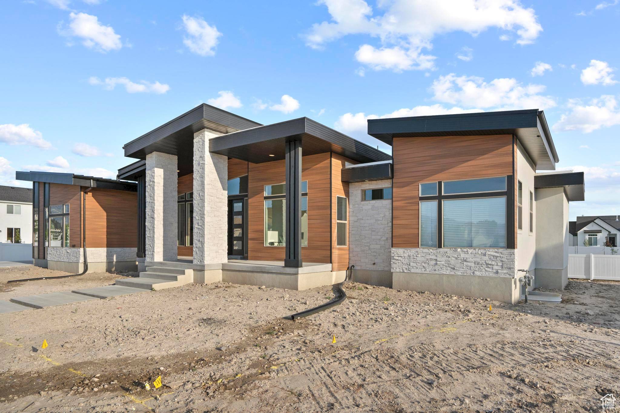Lehi, UT 84043,647 W 1330 S