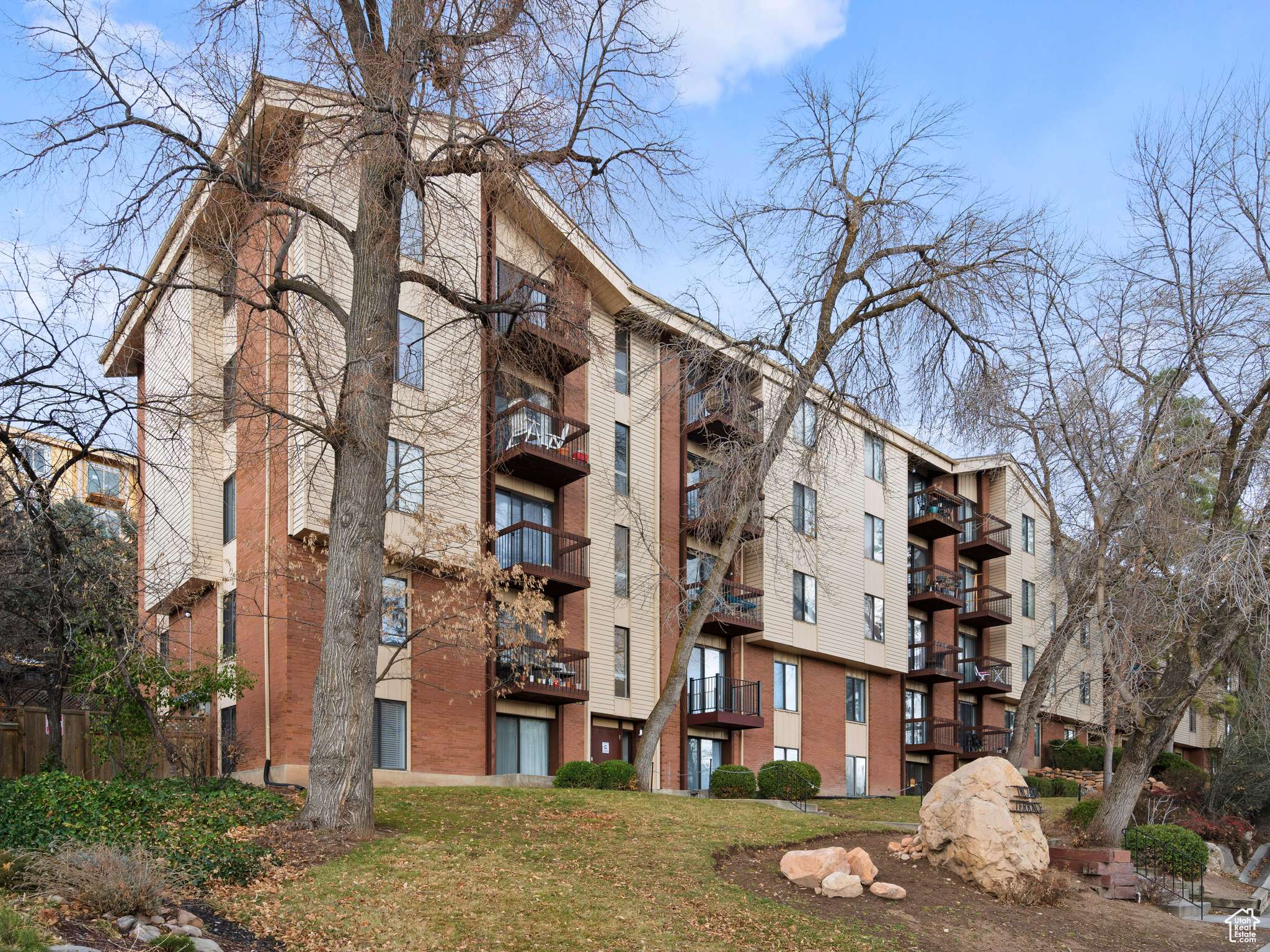 Salt Lake City, UT 84102,425 S 1000 E #203C