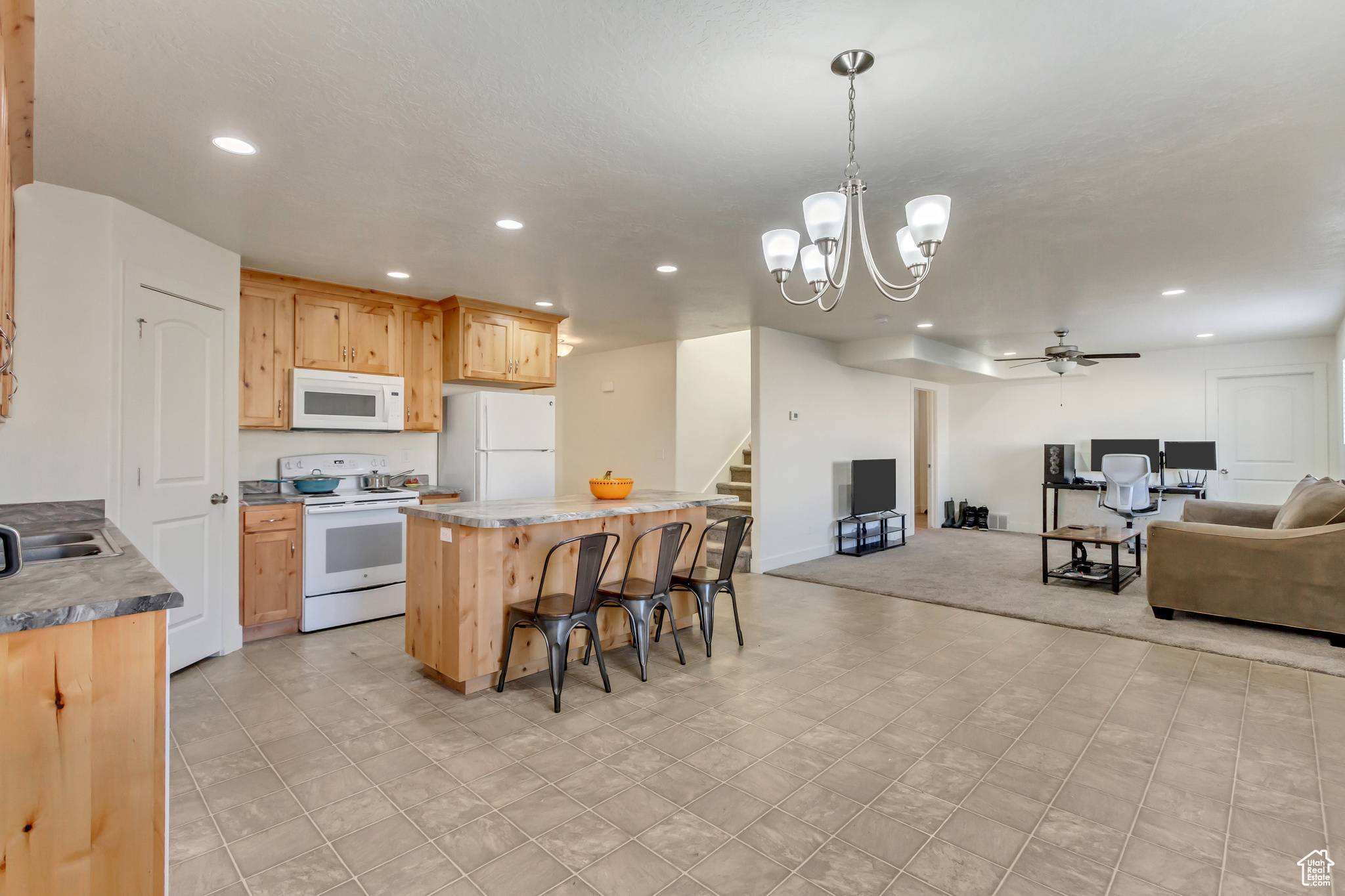 Payson, UT 84651,541 N DOUGLASS DR W