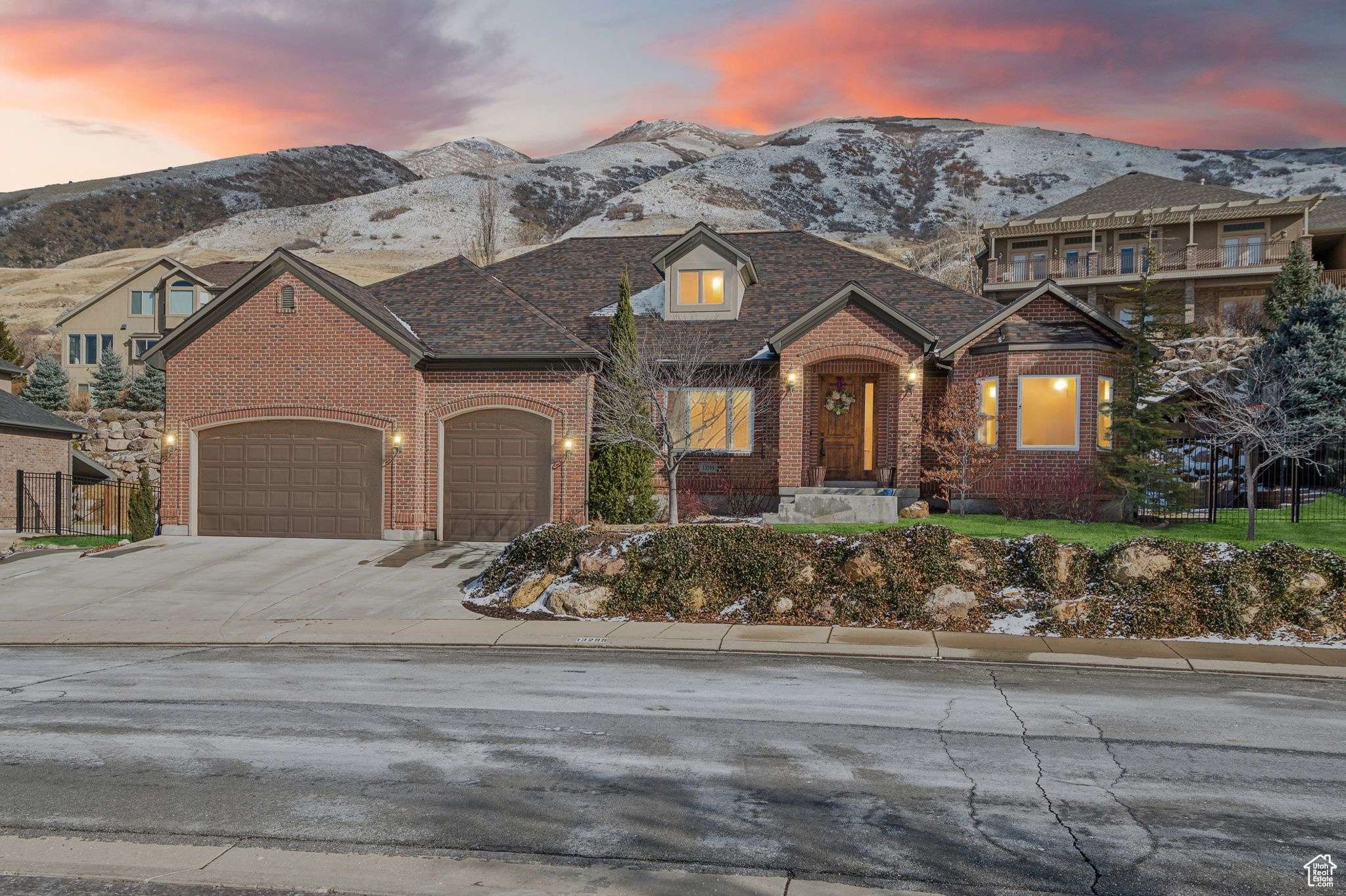 Draper, UT 84020,13299 S LAUREL PARK LN