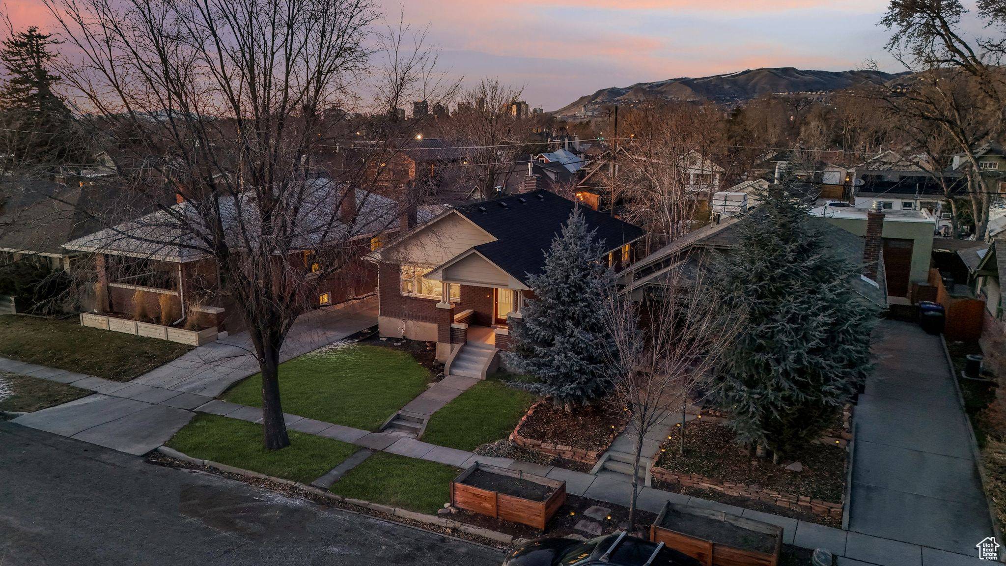 Salt Lake City, UT 84105,761 E EMERSON AVE