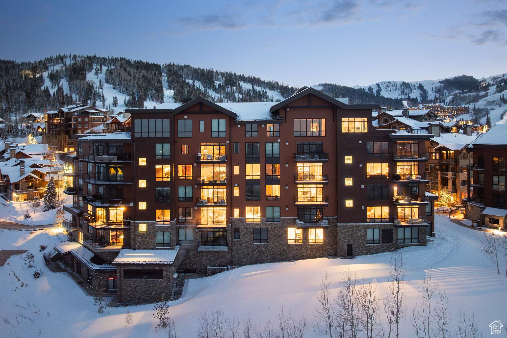 Park City, UT 84060,7677 VILLAGE WAY #403