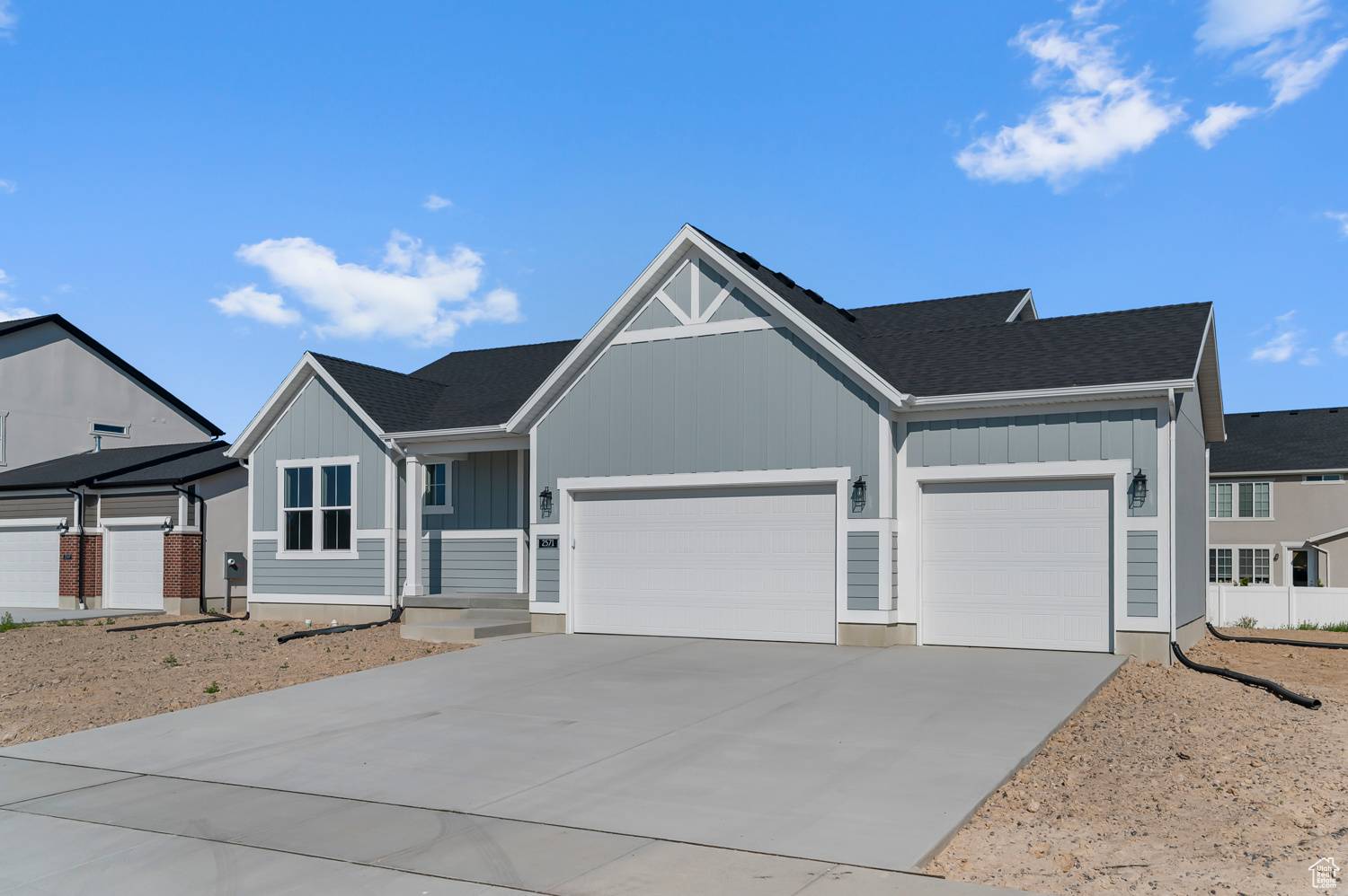 Clinton, UT 84015,2571 N 3200 W