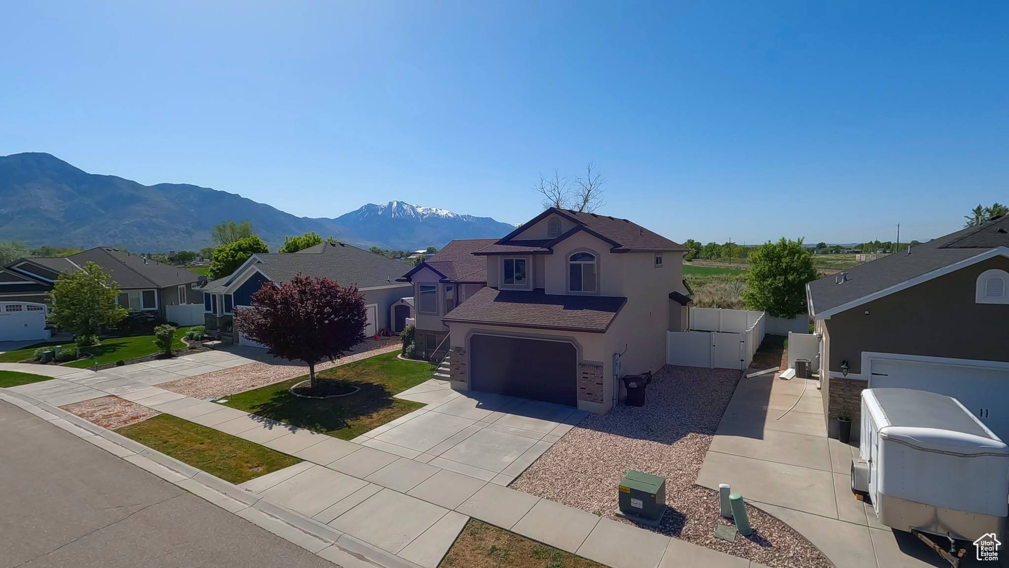 Pleasant View, UT 84404,935 W 2100 N