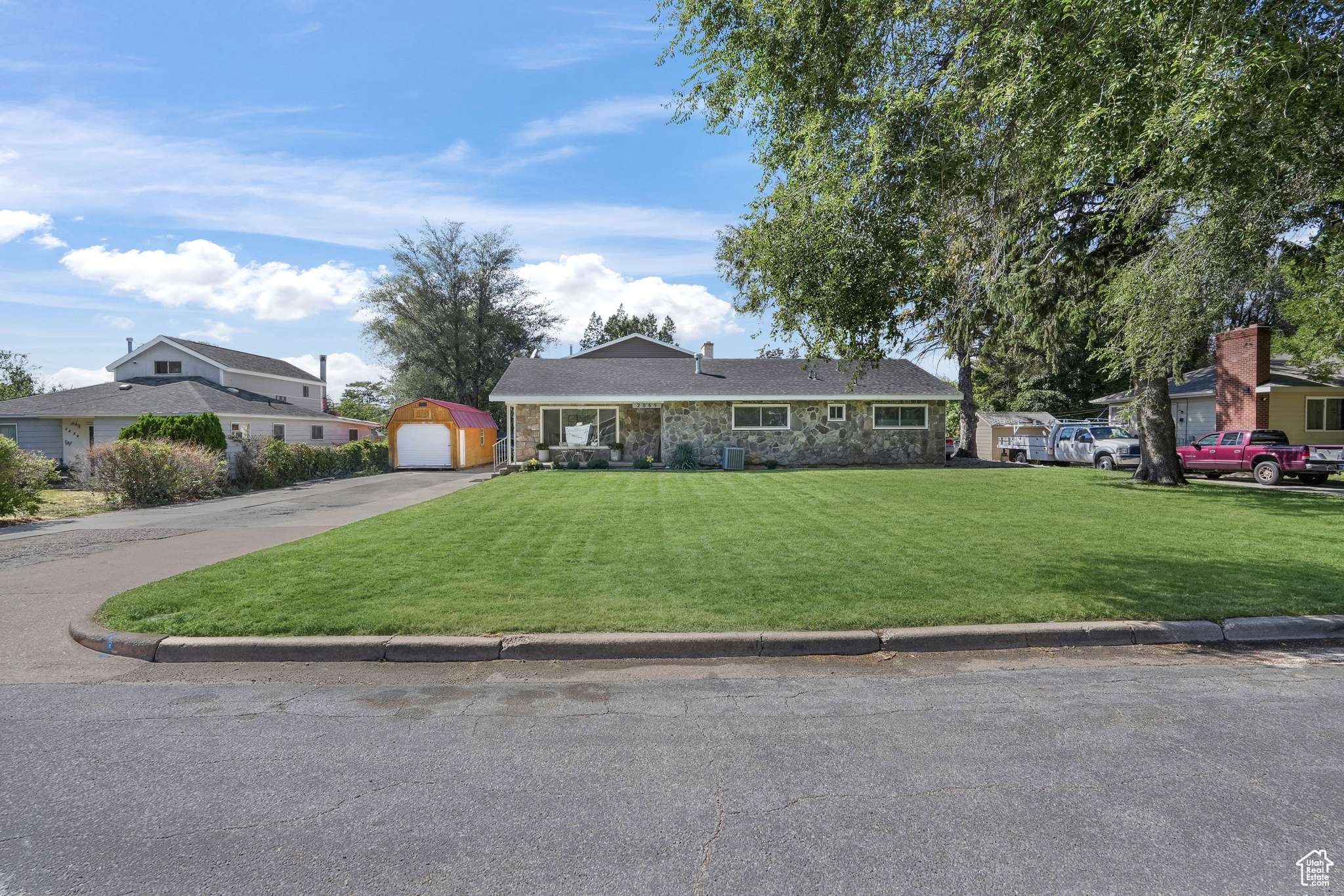 Ogden, UT 84401,2065 ROBINS AVE