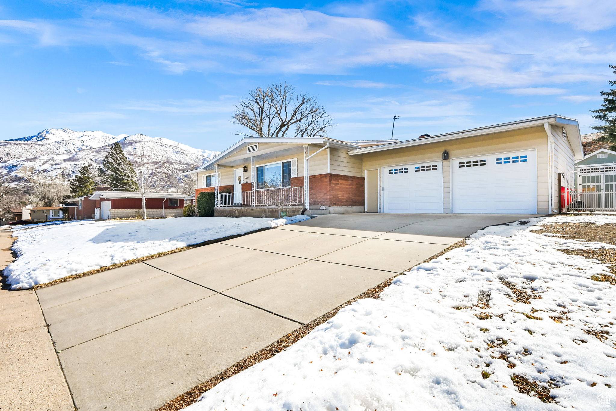 South Ogden, UT 84403,787 E RIDGEVIEW DR. S