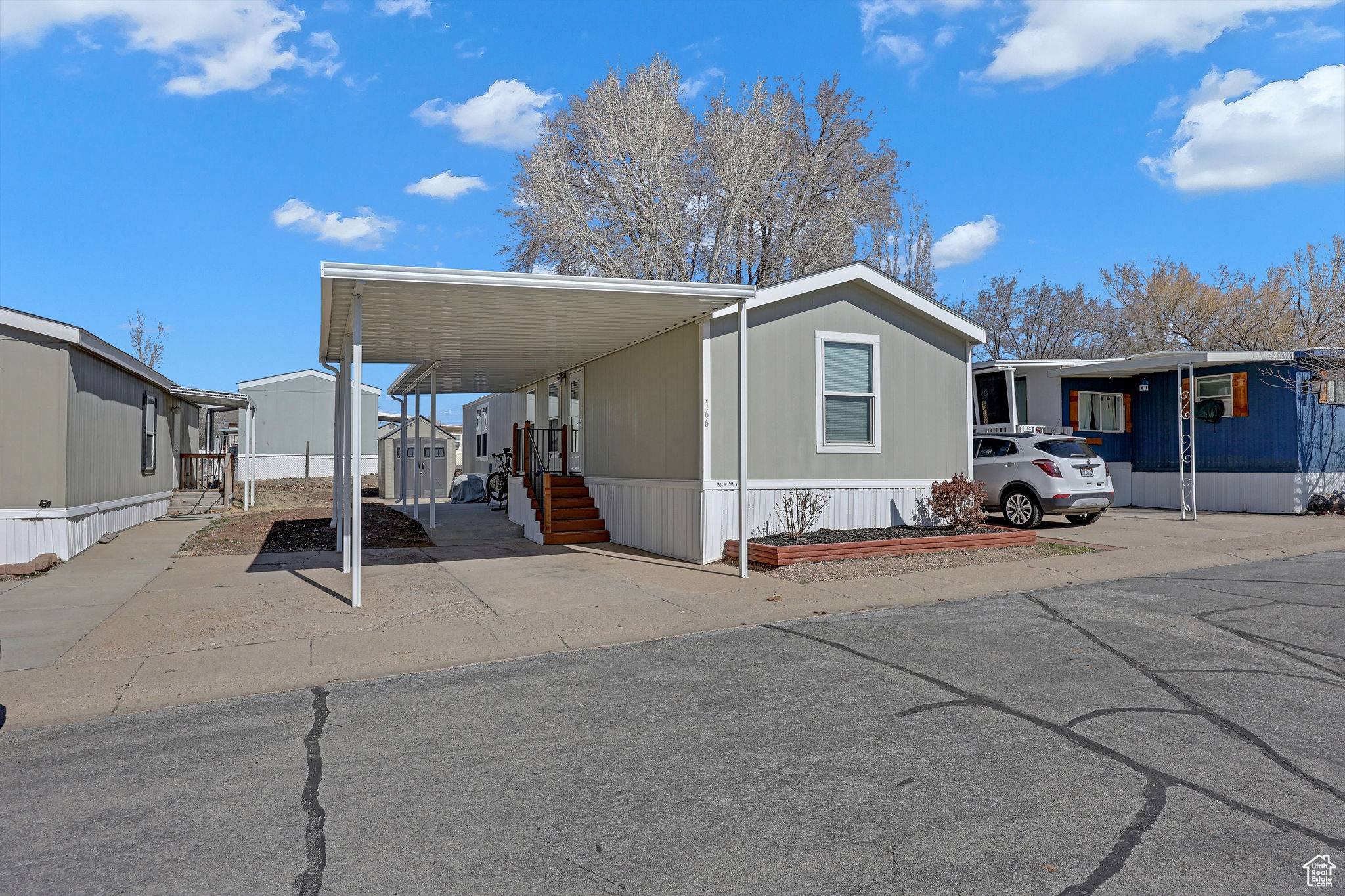 Clearfield, UT 84015,1304 W 500 N #166