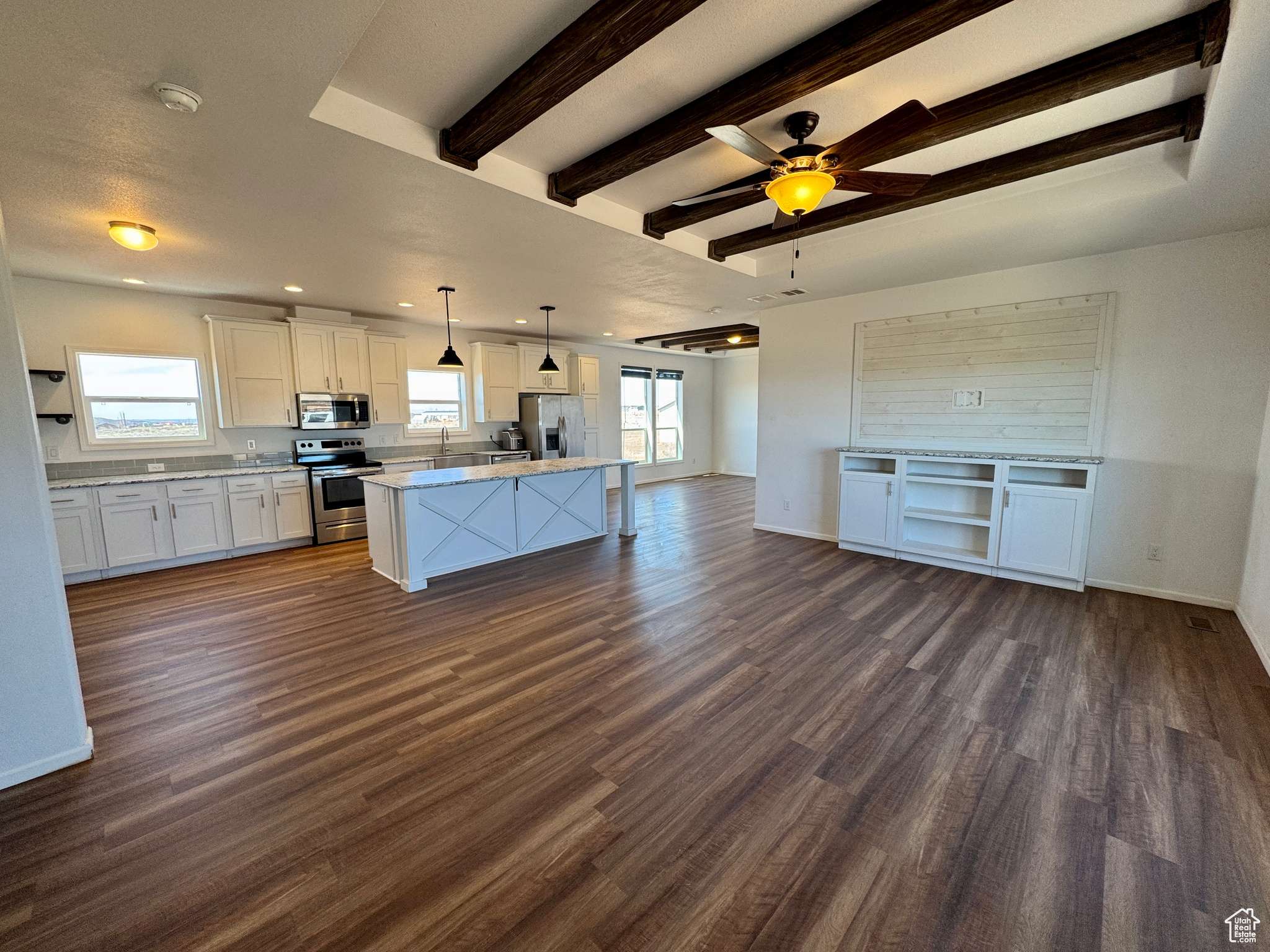 La Sal, UT 84530,385 BOBBIE LN