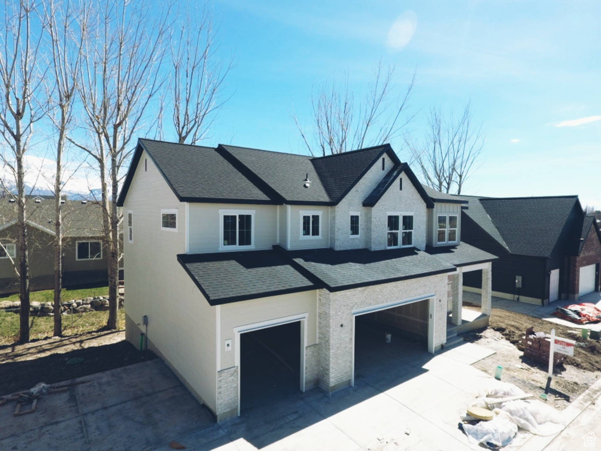 Lehi, UT 84043,30 N 2430 W #11