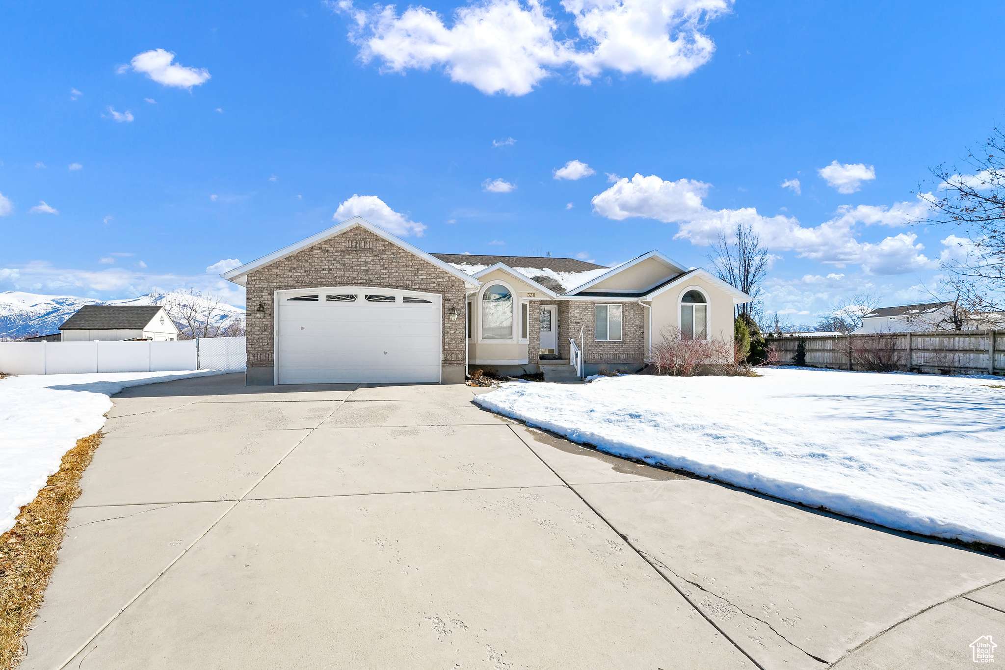 Hyrum, UT 84319,338 N 1090 W