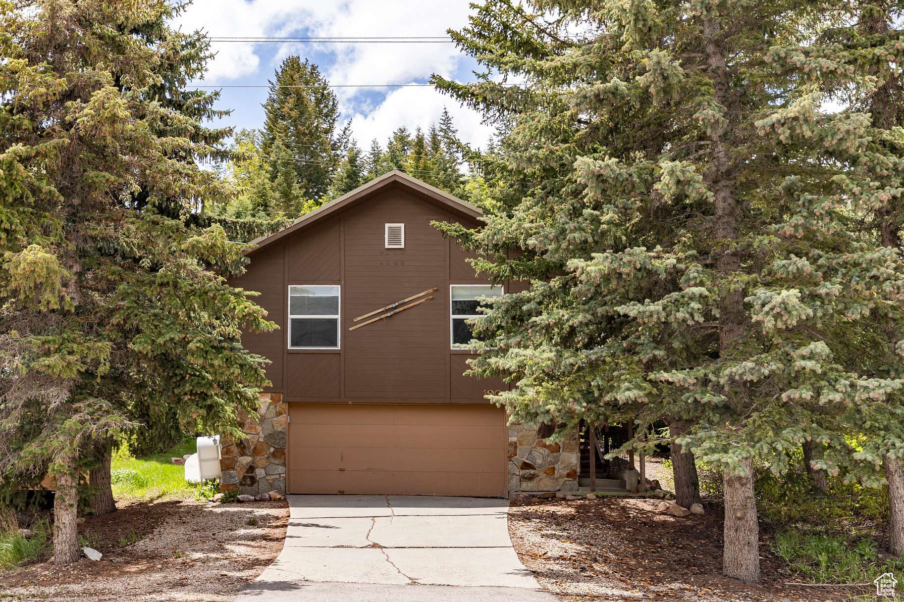 Park City, UT 84098,190 ASPEN DR