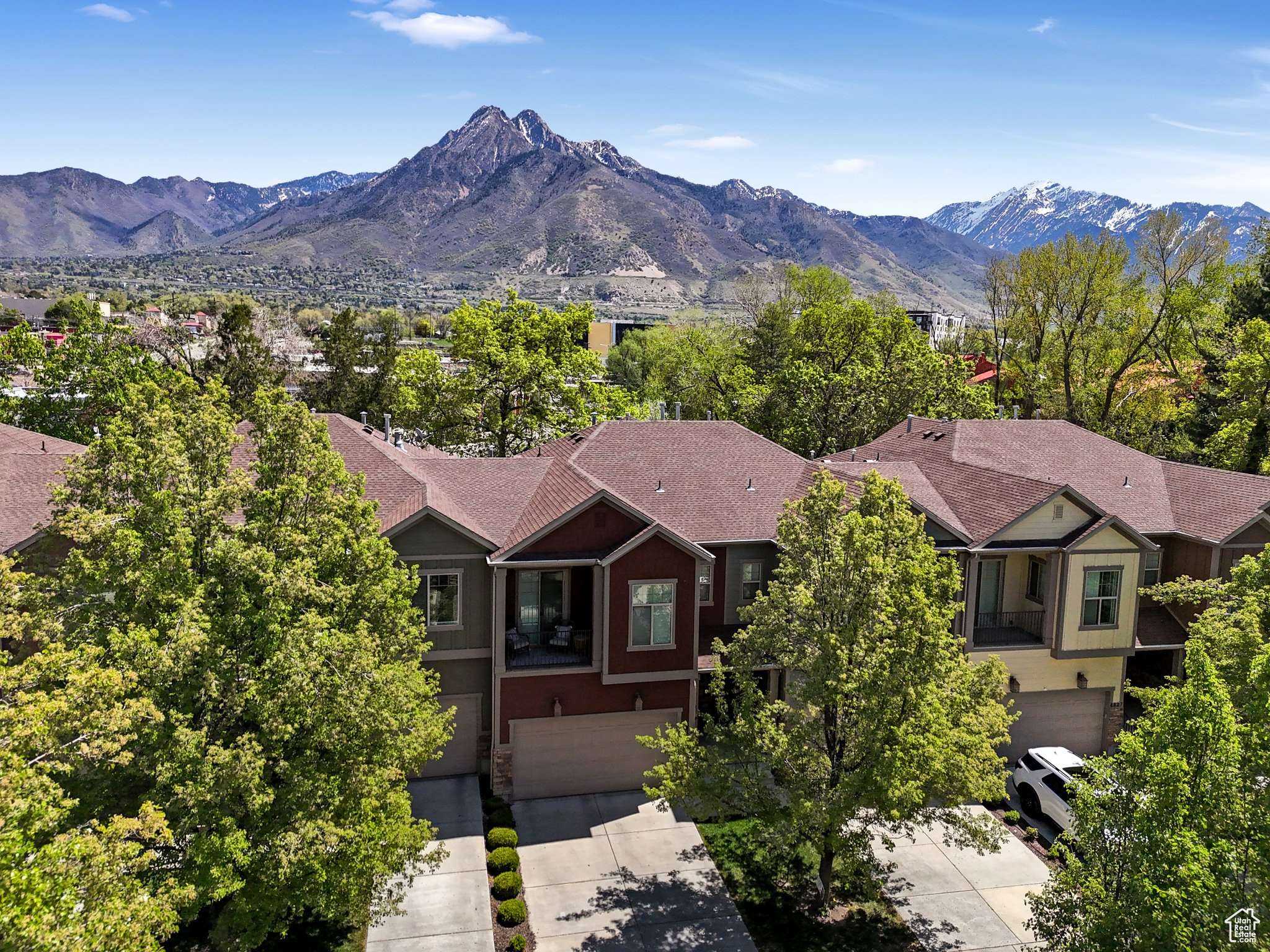 Holladay, UT 84117,4823 S BROOKS WAY