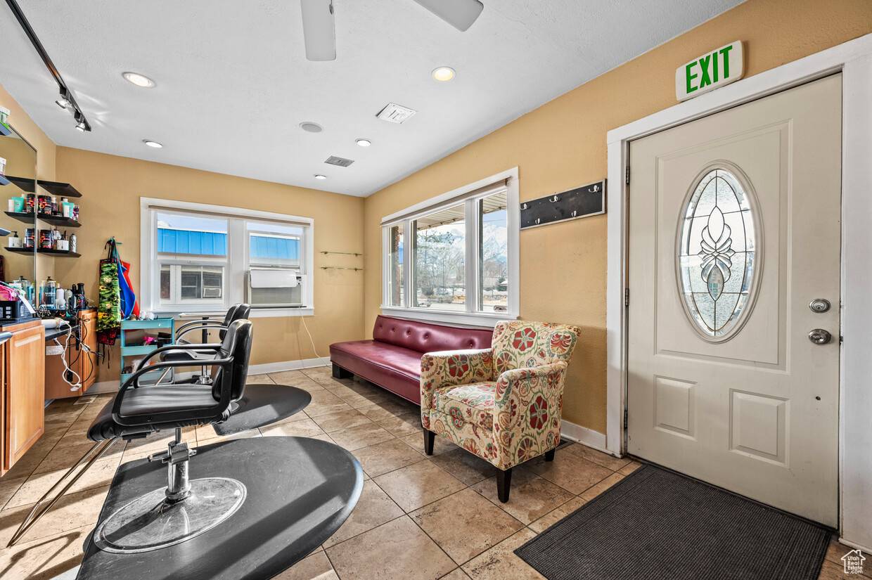 Millcreek, UT 84109,2165 E 3300 S