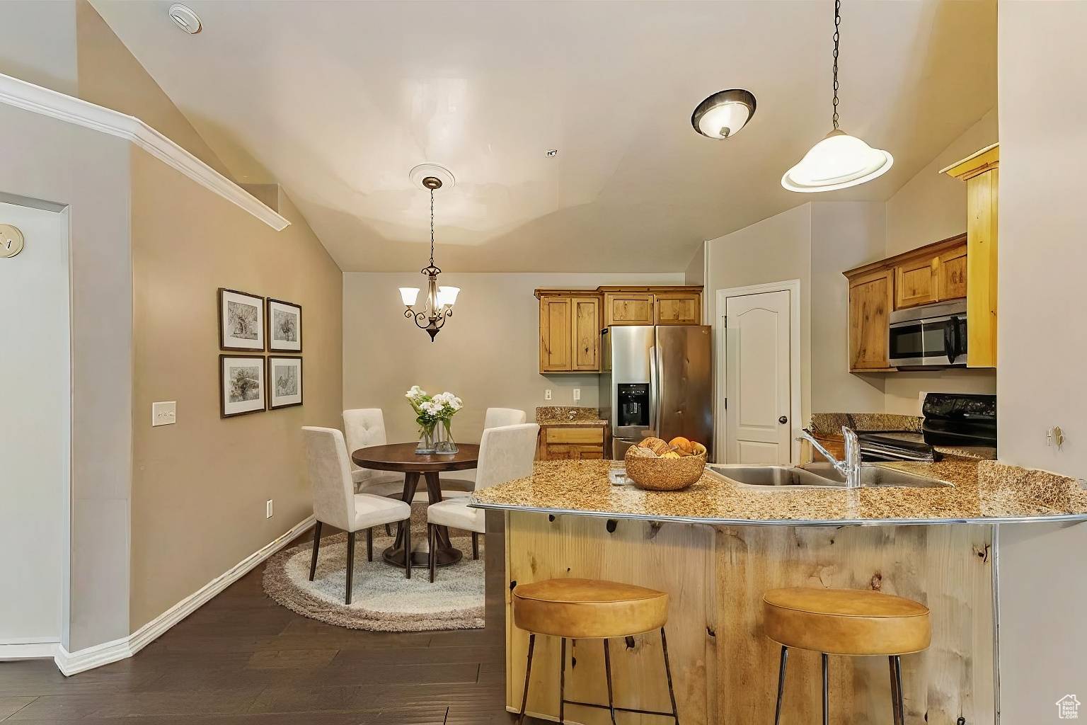 Pleasant Grove, UT 84062,581 S 2220 W #301