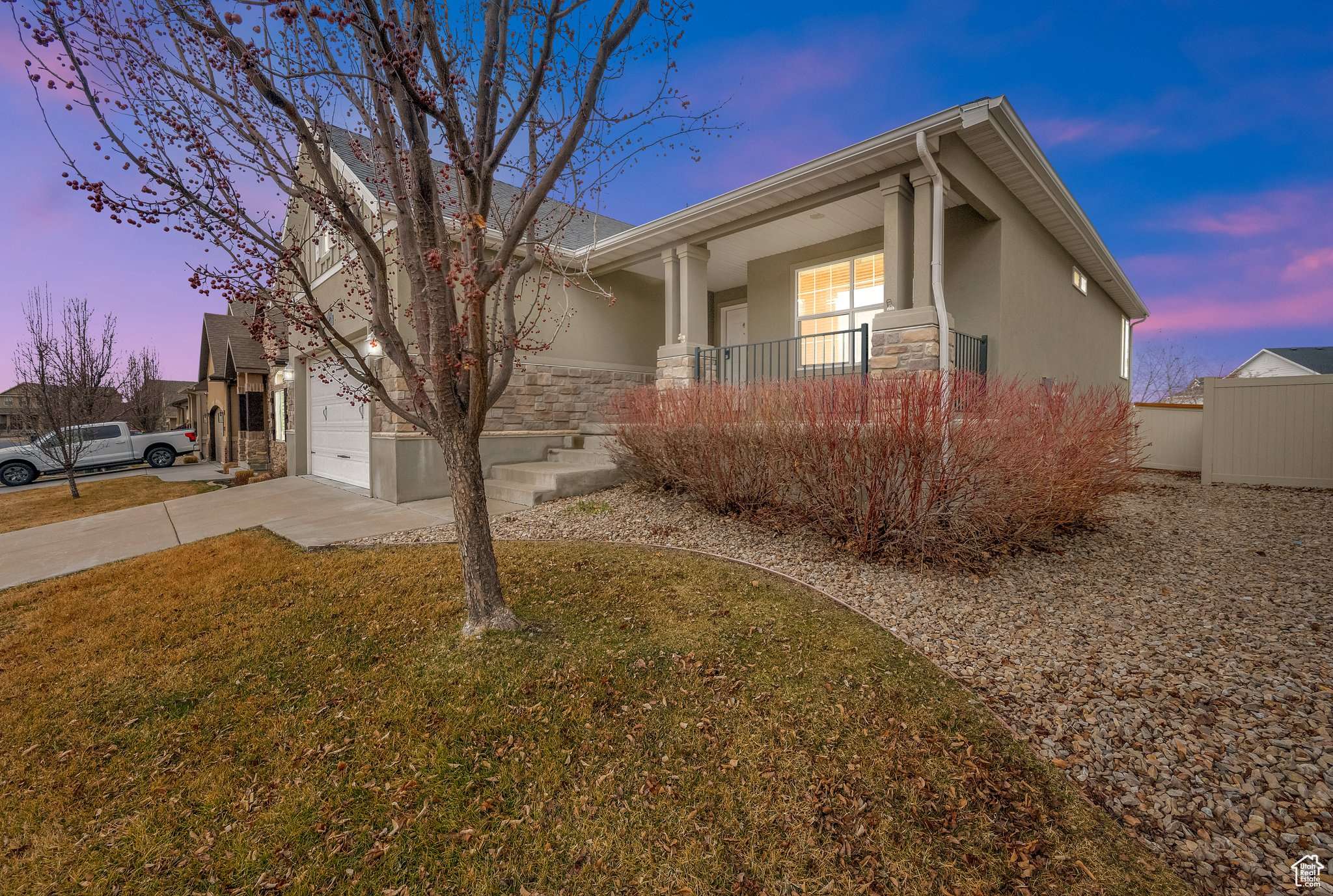 Kaysville, UT 84037,831 W SADDLEBROOK DR S