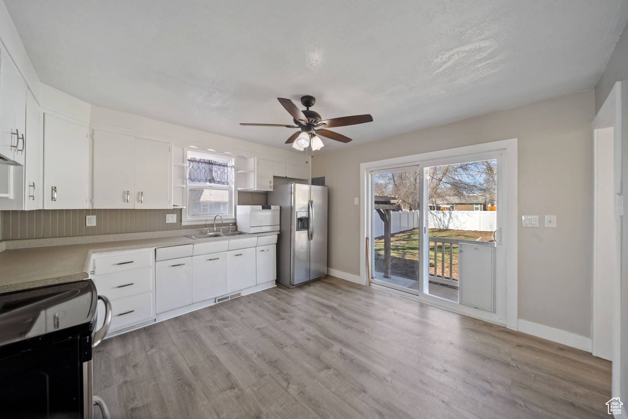 Layton, UT 84041,790 W GENTILE ST