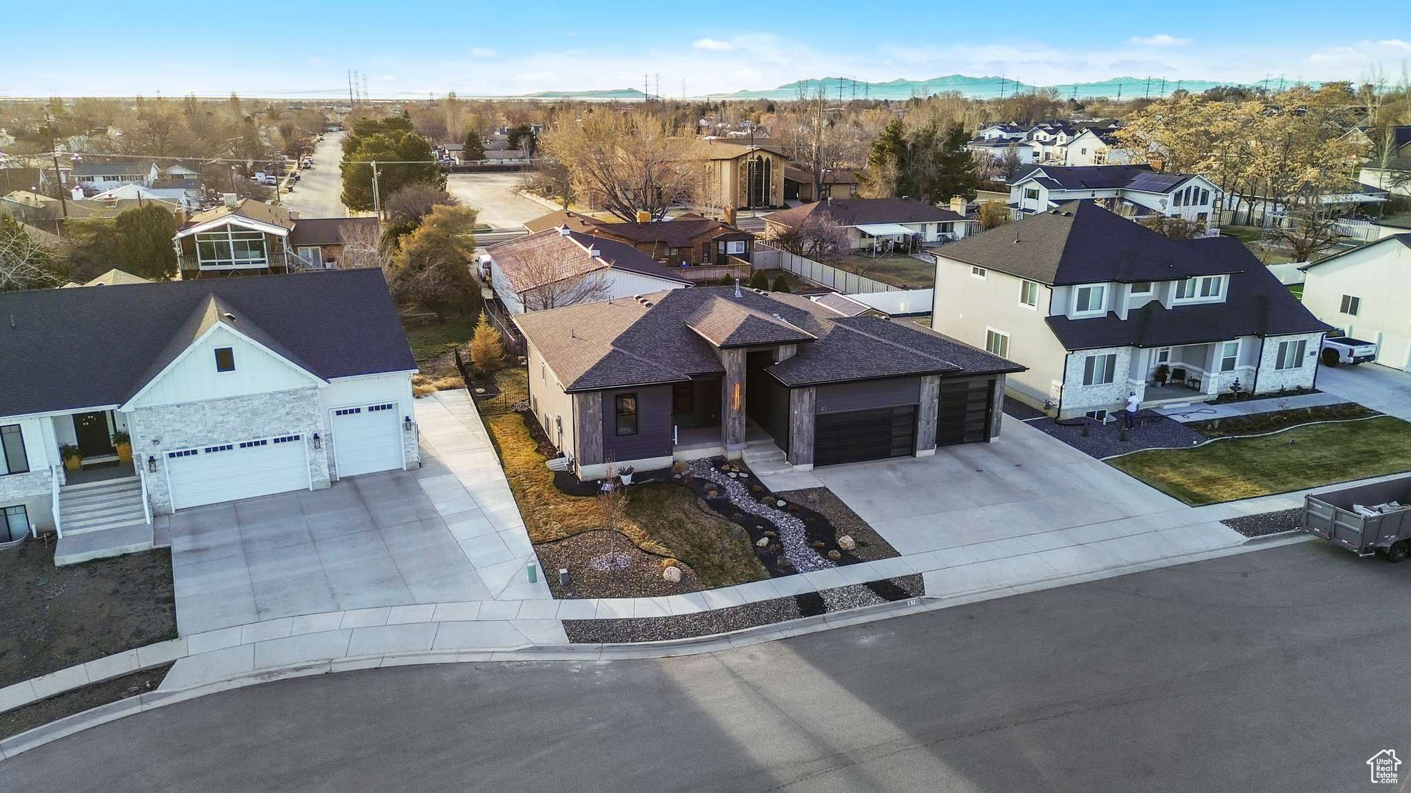 Clearfield, UT 84015,81 N 950 W