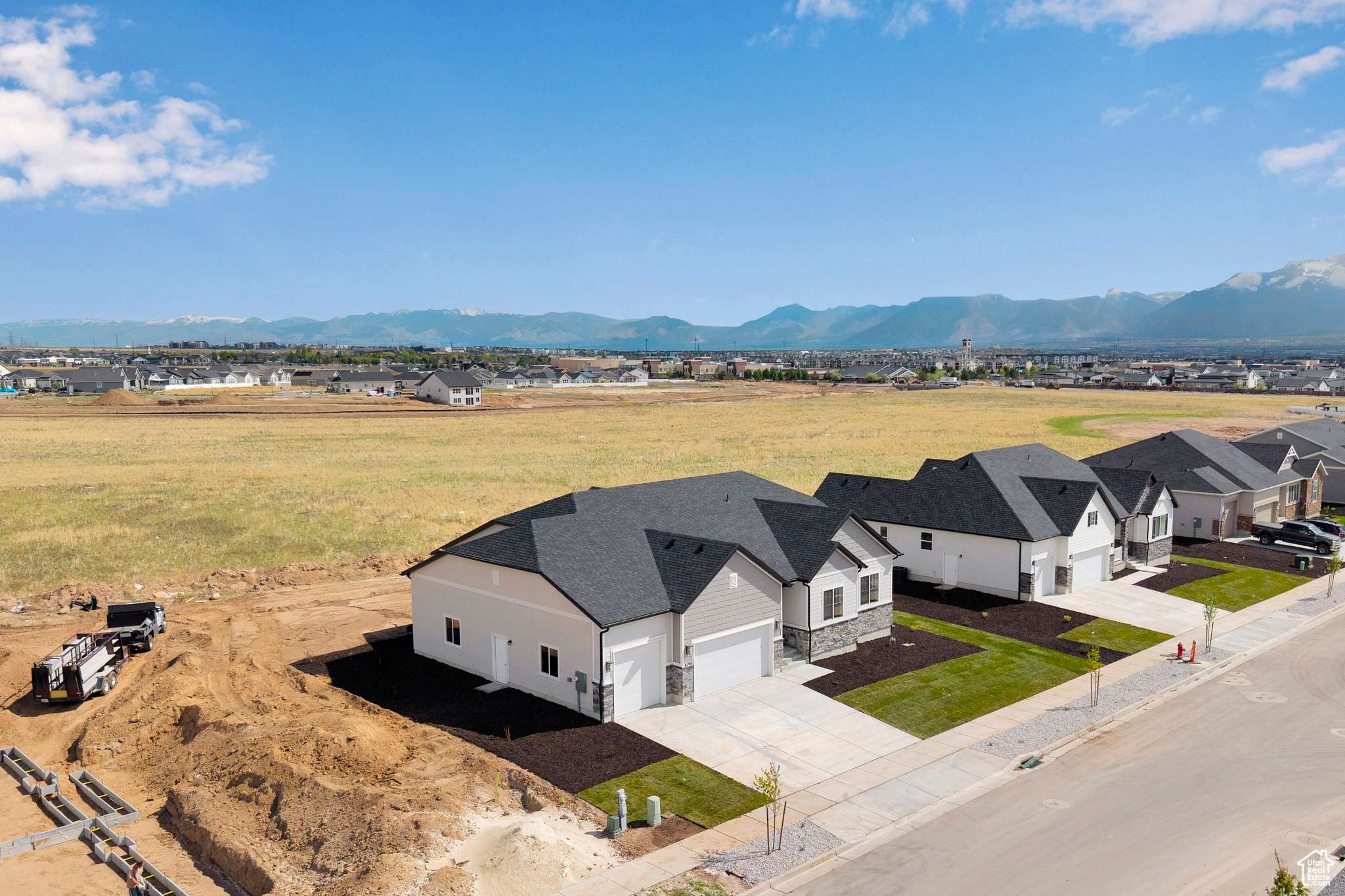 Herriman, UT 84096,6196 W TETON RANCH DR #305