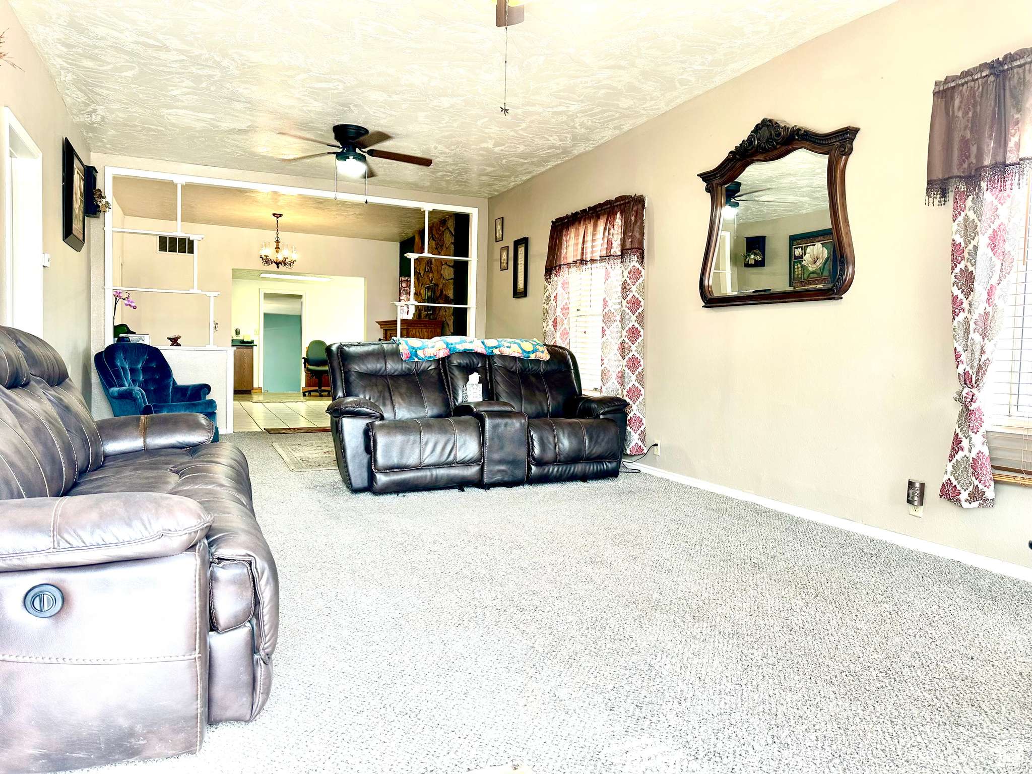 Vernal, UT 84078,439 E 400 S