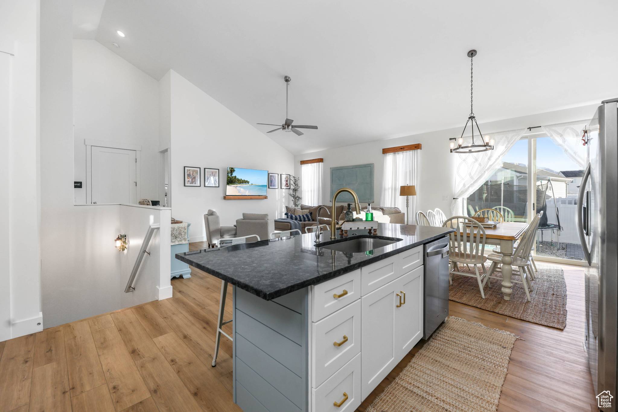 Tooele, UT 84074,654 E KINGS LNDG